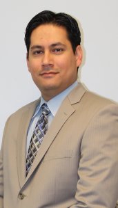 Dr. Julio Espinoza